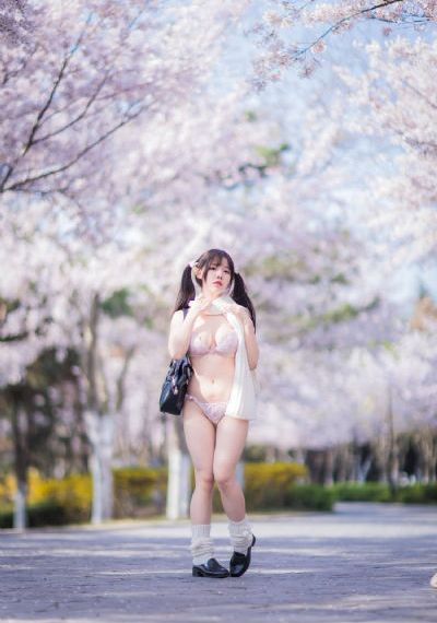 国产日韩精品二区_剧情片电影完整版