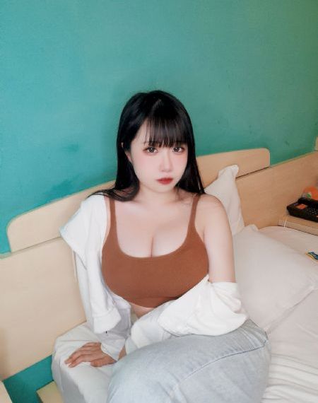 日本丰满护士bbw_蓝光完整在线观看