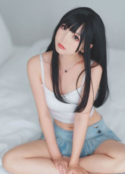 皇帝把腿张开让臣子们cao_高清天堂在线