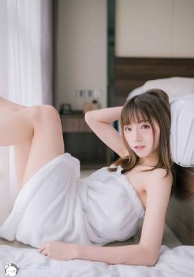 躲在柜子里面偷的小说_BD日韩电影在线