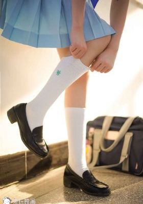 丰满少妇免费视频_高清日韩免费观看