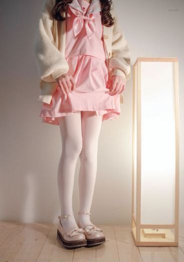 美女久草_蓝光在线观看高清
