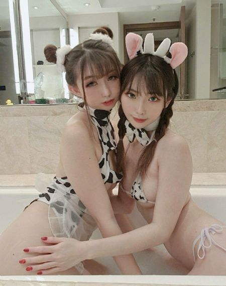 发出嗯嗯接吻的声音_4K手机在线看