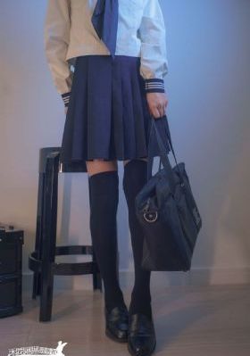 青青河边草免费直播观看影院_日韩在线播放专区