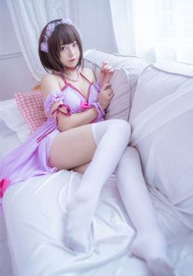交换夫妻大草逼_BD英语在线视频观看
